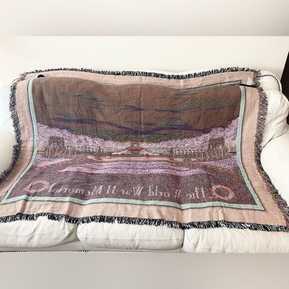 Pure Country Weavers World War II Memorial Tapestry Blanket Throw Made in USA - Picture 6 of 10
